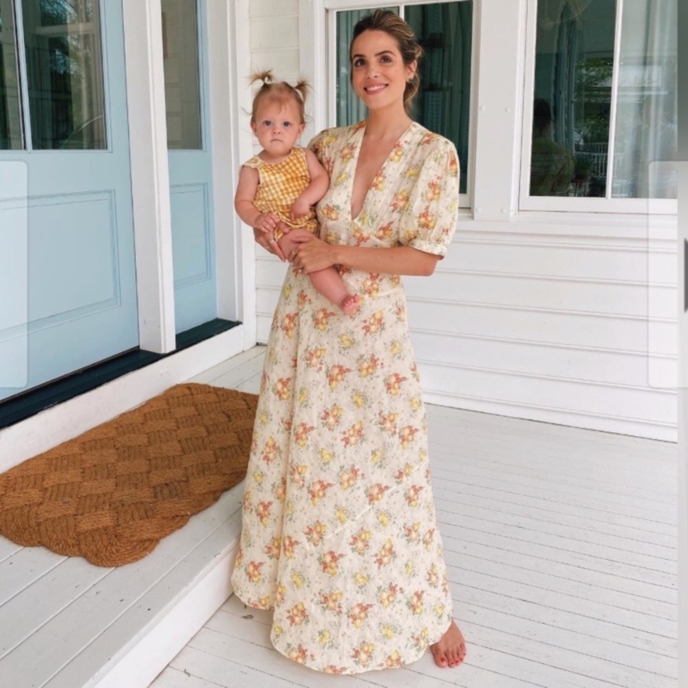 Doen Floral Maxi Dress in Cream and Pink - Picture 2 of 10